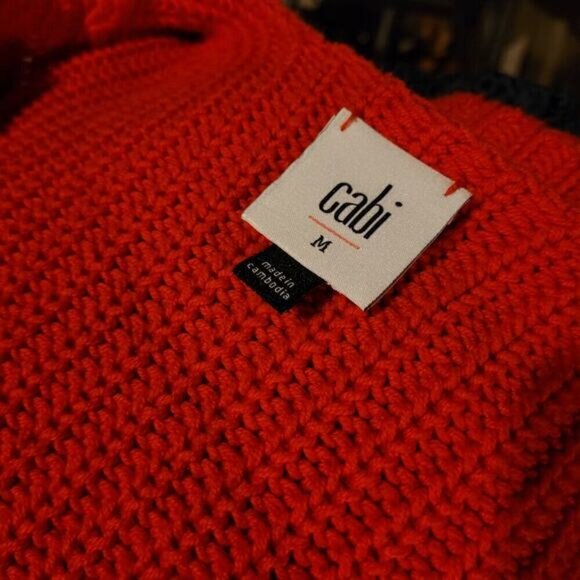 Cabi #5837 Ruby Pullover V-Neck Sweater - Size Medium‎ - Picture 9 of 9
